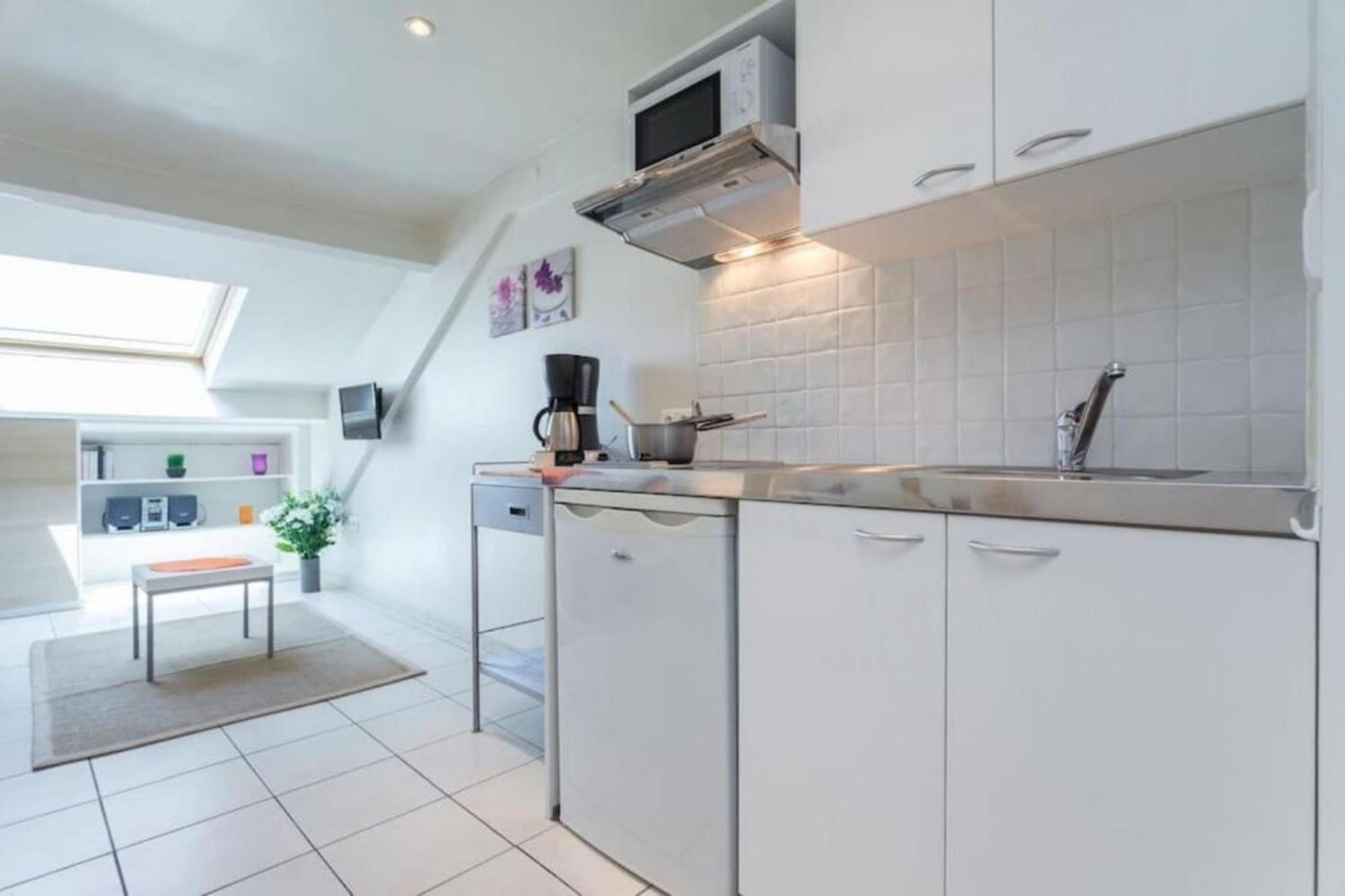 Apartment Port 2 - Spacious And Central W Ac On The Port Nizza